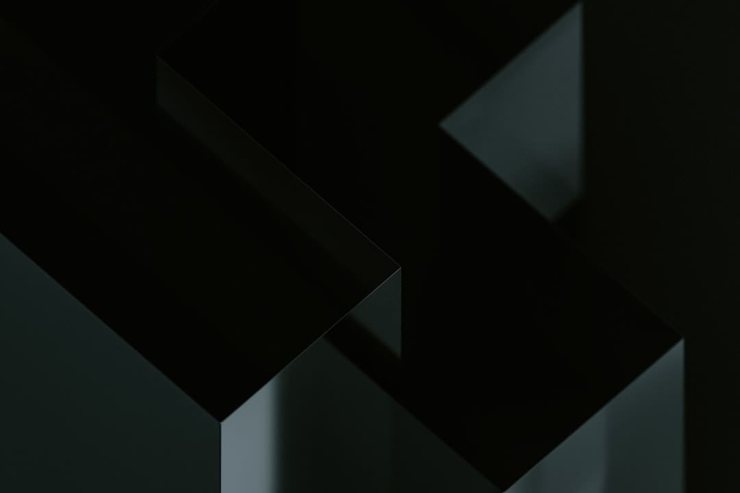 华新精科（603370.SH）今日在上交所上市